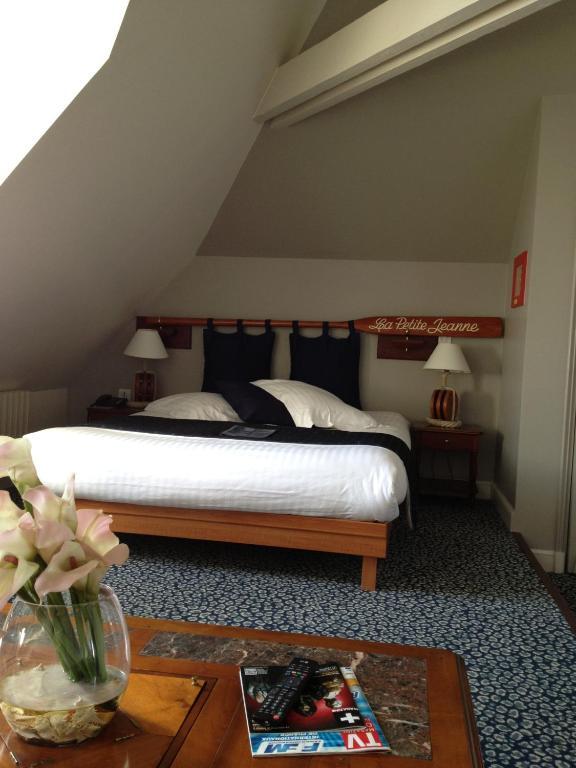 Le Querrien Hotel Cancale Room photo